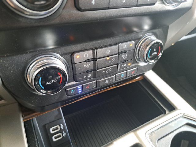 Used 2019 Ford F150 Lariat w/ Equipment Group 502A Luxury AWD/4WD image 13
