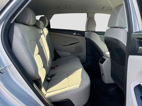 Used 2019 Hyundai Tucson SEL image 29