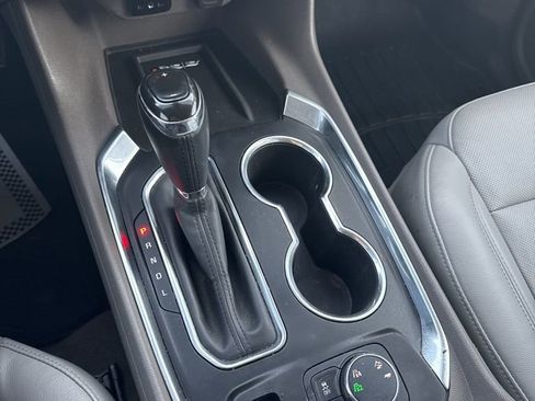 Used 2018 Chevrolet Traverse Premier image 17