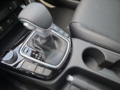 New 2026 Kia Seltos EX FWD image 28