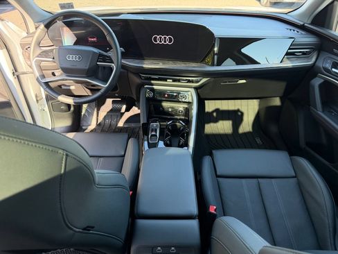 Used 2025 Audi Q5 Premium Plus w/ Premium Plus AWD/4WD image 19