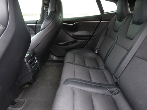 Used 2018 Tesla Model S 75D image 9