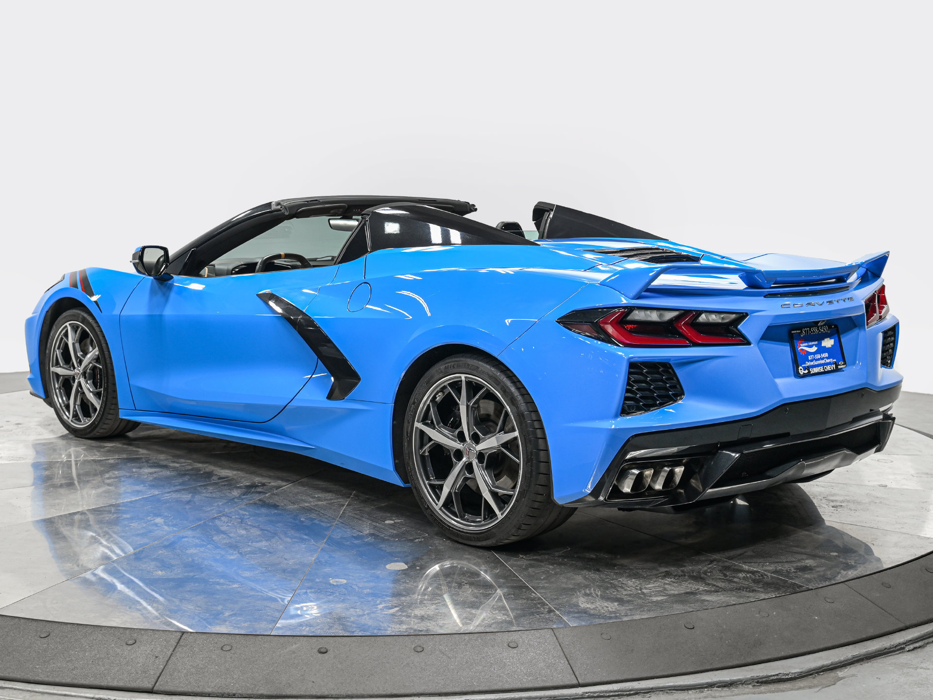 Used 2022 Chevrolet Corvette Stingray Preferred Conv w/ Z51 Performance Package RWD image 4