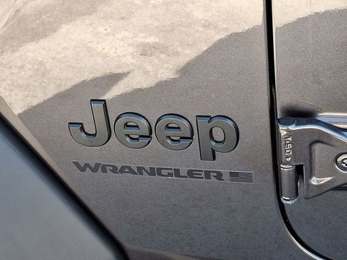 Used 2024 Jeep Wrangler Willys image 30