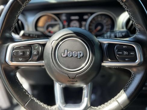 Used 2021 Jeep Wrangler Unlimited Sahara w/ LED Lighting Group AWD/4WD image 14