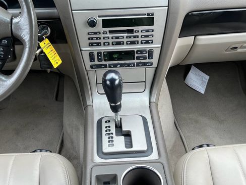 Used 2004 Lincoln LS RWD image 14