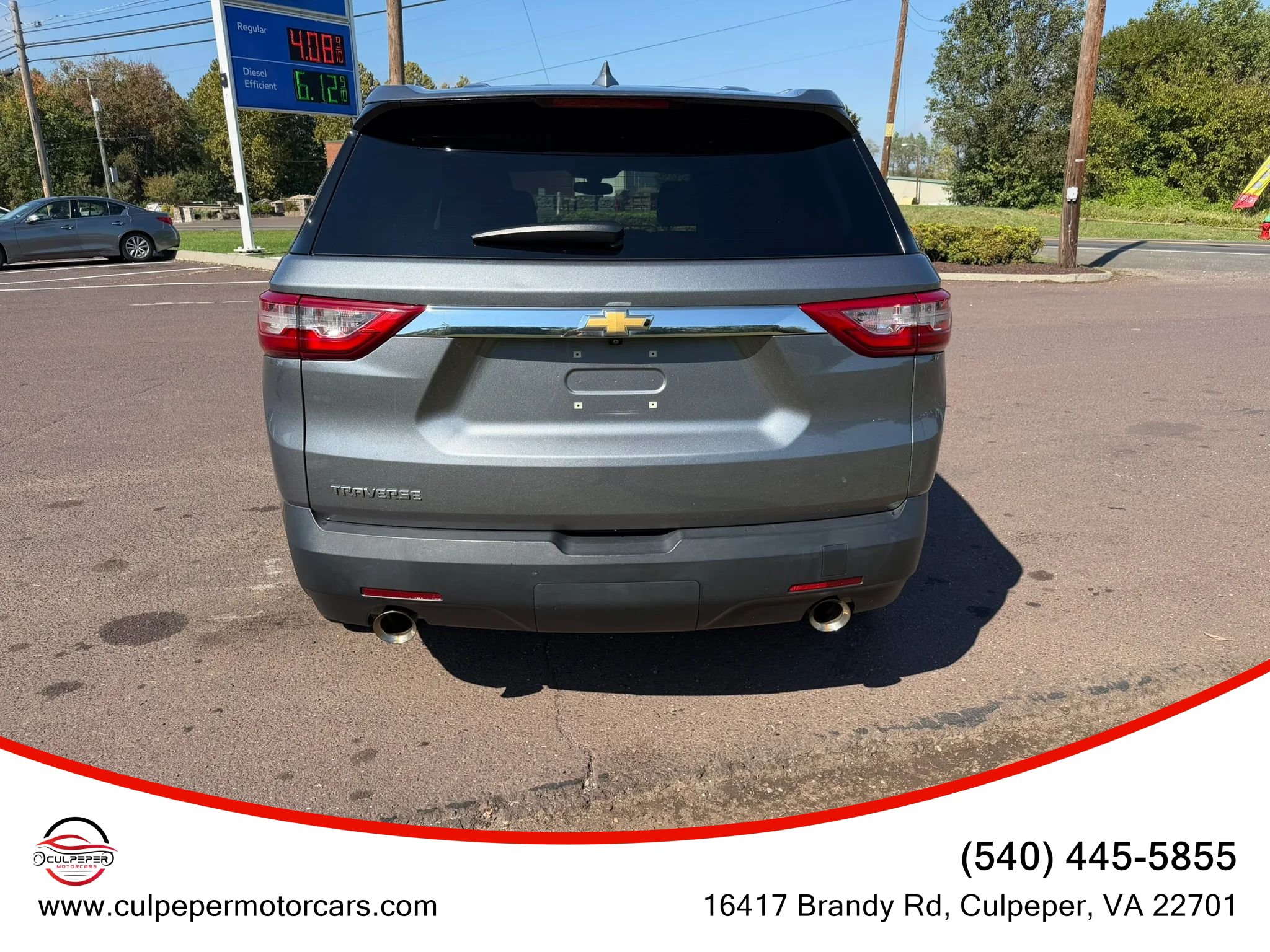 Used 2020 Chevrolet Traverse LS FWD image 4