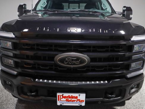 Used 2024 Ford F250 Lariat w/ Lariat Ultimate Package image 4