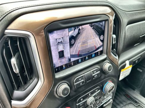 Used 2020 Chevrolet Silverado 2500 High Country w/ Z71 Off-Road Package AWD/4WD image 29