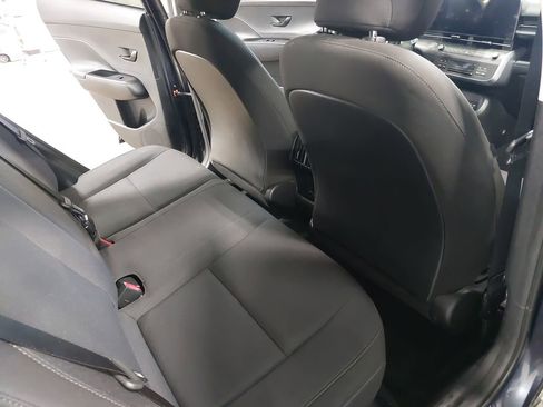 Certified 2025 Hyundai Kona SEL image 11