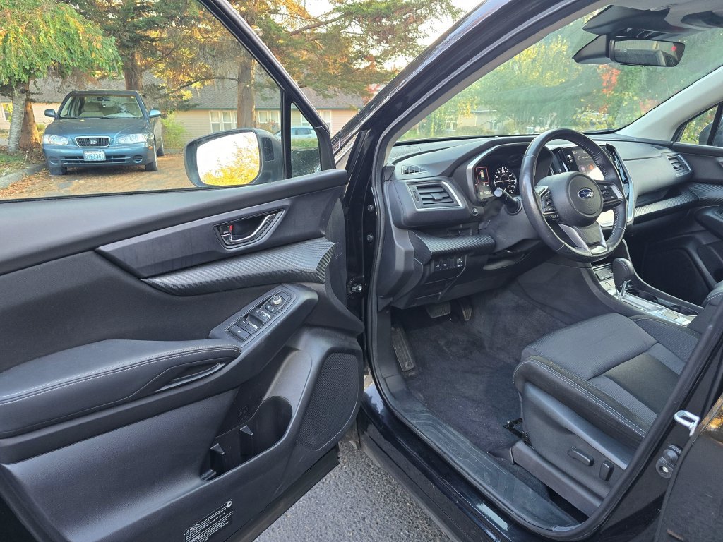 Certified 2023 Subaru Ascent Premium w/ Convenience Package AWD/4WD image 7