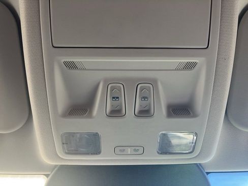 Used 2025 Ford Escape Platinum w/ Premium Technology Package image 11