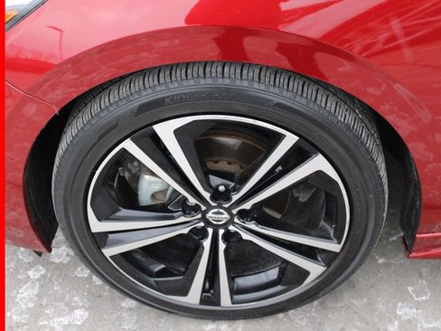 Certified 2022 Nissan Sentra SR image 11