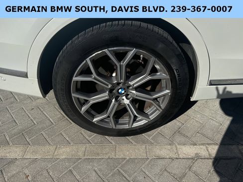 Used 2021 BMW X7 xDrive40i w/ Premium Package 2 image 26