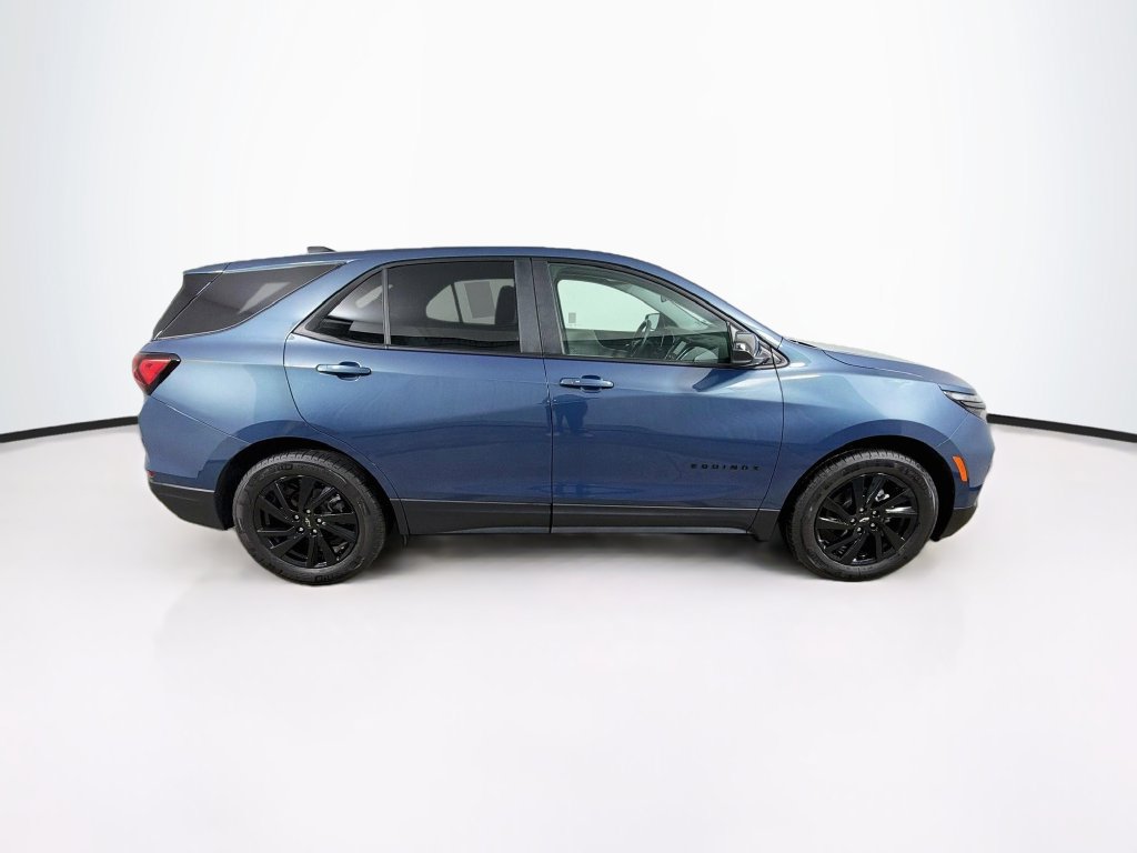 Used 2024 Chevrolet Equinox LS w/ LS Convenience Package FWD image 4