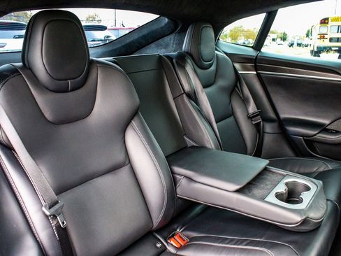 Used 2021 Tesla Model S Plaid image 38