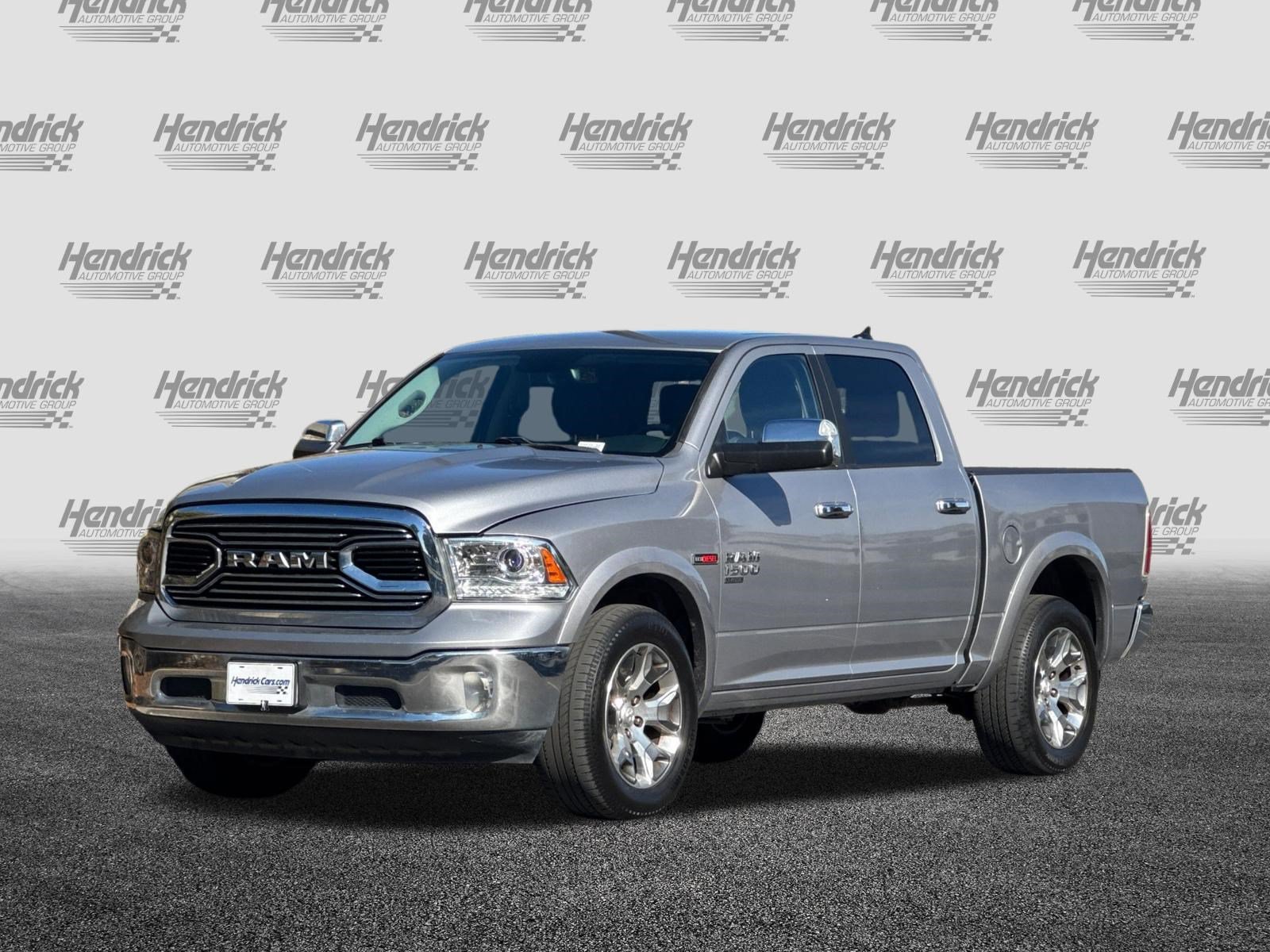 Used 2019 RAM 1500 Laramie AWD/4WD image 9