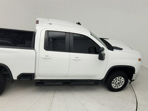 Used 2022 Chevrolet Silverado 2500 LT w/ Convenience Package image 39