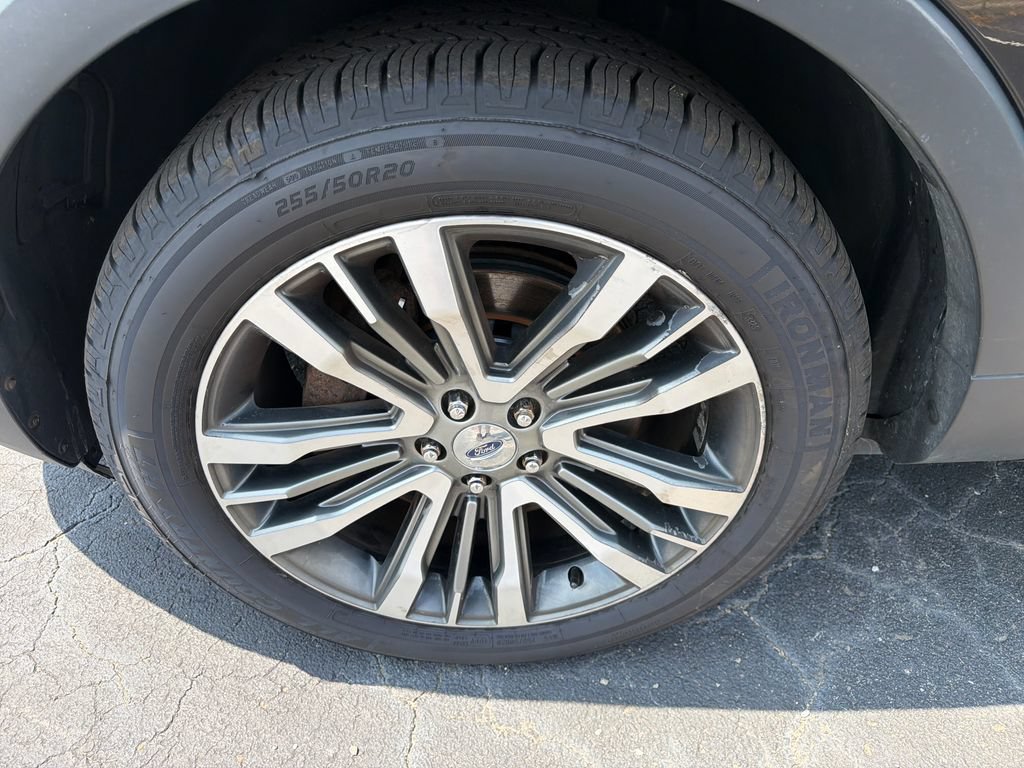 Used 2017 Ford Explorer Platinum AWD/4WD image 11