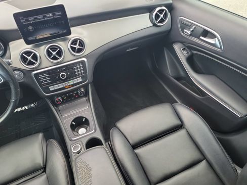 Used 2019 Mercedes-Benz GLA 250 image 21