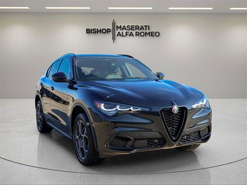 New 2026 Alfa Romeo Stelvio Sprint w/ Convenience Package image 1