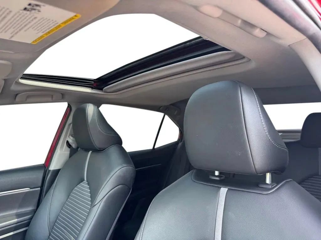 Used 2023 Toyota Camry SE w/ Convenience Package FWD image 11