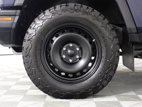 New 2025 INEOS Grenadier Base image 16