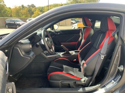 Certified 2025 Subaru BRZ Limited image 29