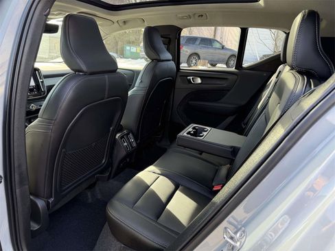 Certified 2026 Volvo XC40 B5 Plus w/ Protection Package Premier image 16