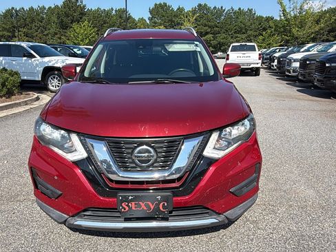 Used 2019 Nissan Rogue SV AWD/4WD image 3