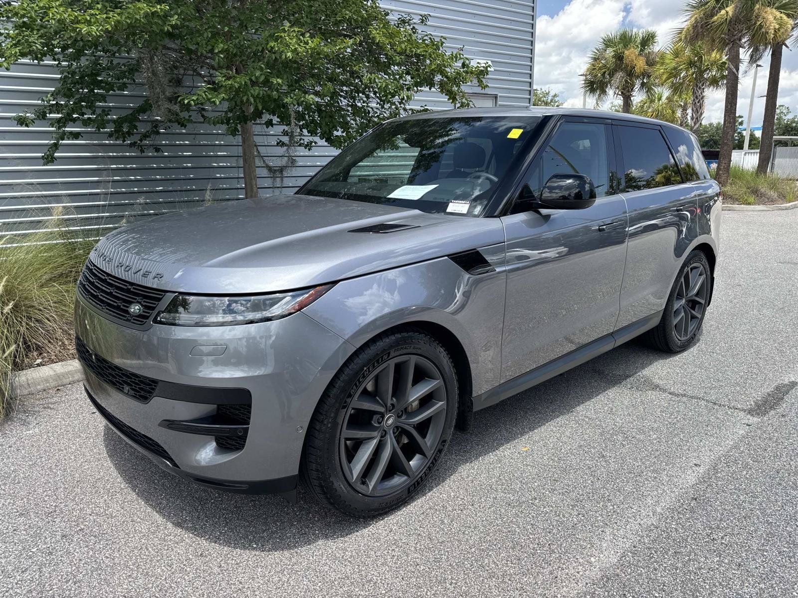 Certified 2025 Land Rover Range Rover Sport SE AWD/4WD image 1