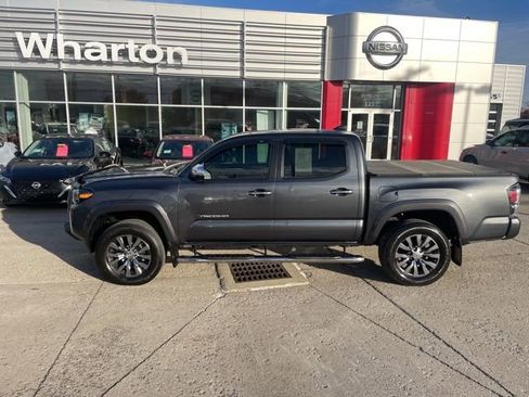 Used 2021 Toyota Tacoma Limited image 28
