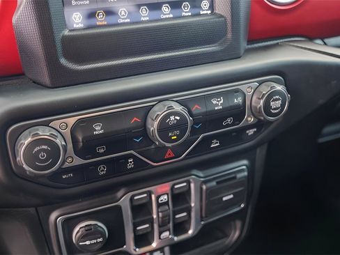 Used 2021 Jeep Gladiator Rubicon image 19