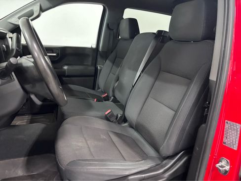 Used 2019 Chevrolet Silverado 1500 Custom w/ Custom Convenience Package AWD/4WD image 13