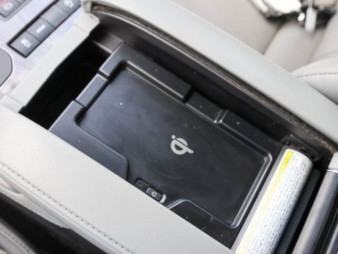 Used 2021 Toyota Highlander Limited image 26