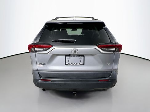 Used 2021 Toyota RAV4 LE FWD image 6