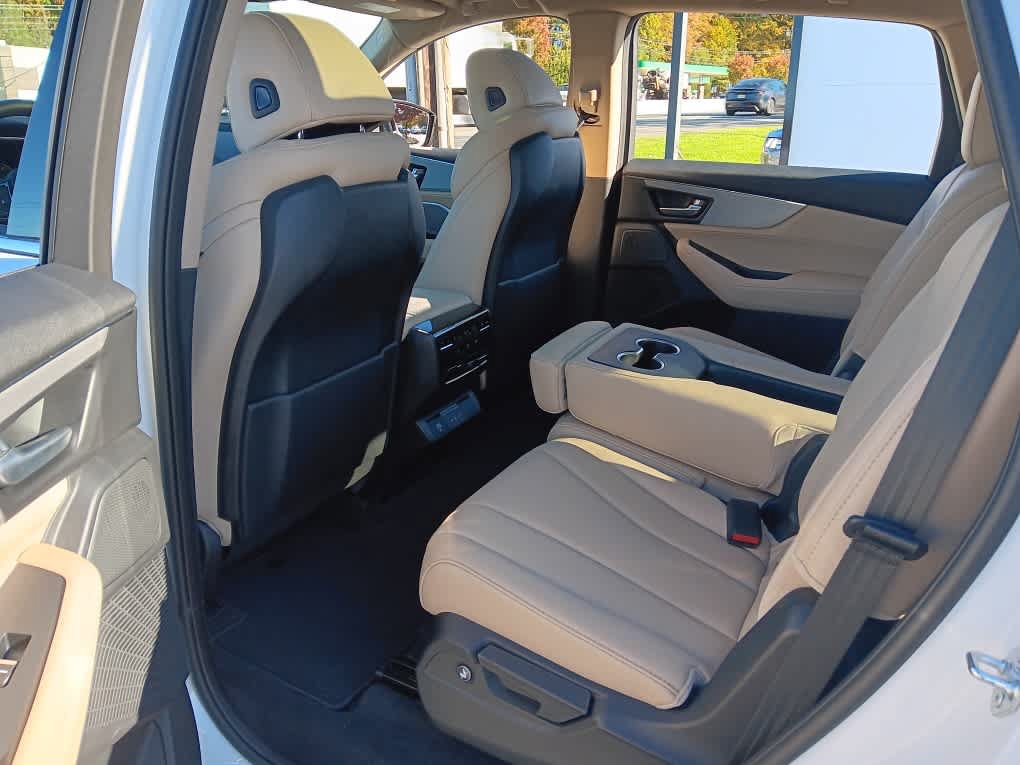 Used 2026 Acura MDX SH-AWD image 19