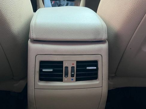 Used 2011 BMW 328i Sedan w/ Premium Pkg image 20