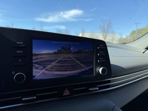 Used 2023 Hyundai Elantra SEL w/ Preferred Accessory Package image 24