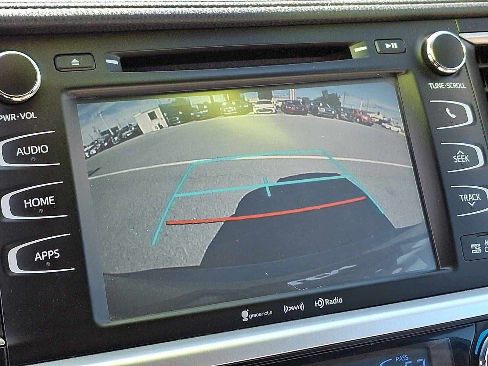 Used 2019 Toyota Highlander XLE AWD/4WD image 19