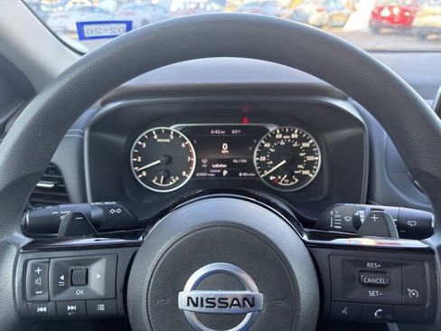 Certified 2021 Nissan Rogue S image 15