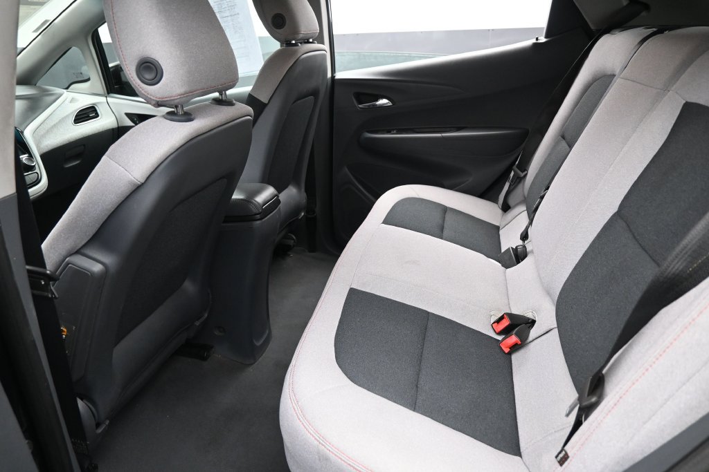 Used 2020 Chevrolet Bolt LT FWD image 19