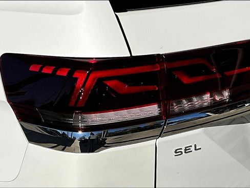 New 2026 Volkswagen Atlas SEL Premium R-Line image 30