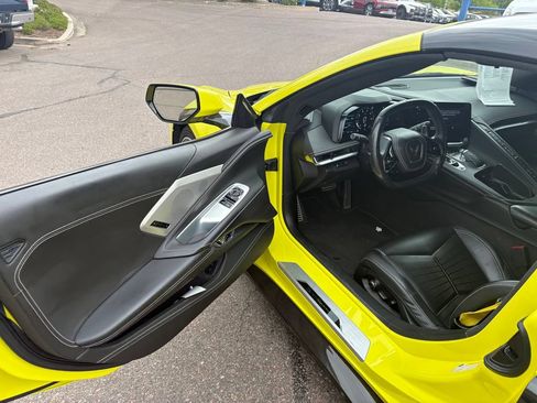 Used 2023 Chevrolet Corvette Stingray Premium Cpe w/ Z51 Performance Package RWD image 15