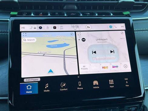 Used 2025 Jeep Grand Cherokee Limited w/ Black Appearance Package image 8