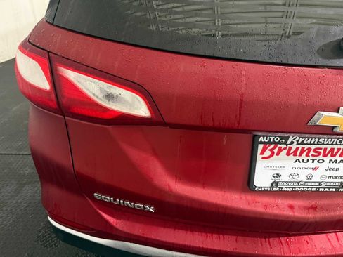Used 2021 Chevrolet Equinox LT image 17