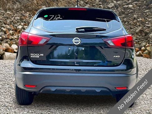 Used 2018 Nissan Rogue Sport S AWD/4WD image 4