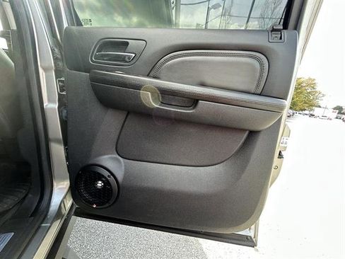 Used 2014 GMC Sierra 2500 Denali w/ Suspension Package, Off-Road image 24