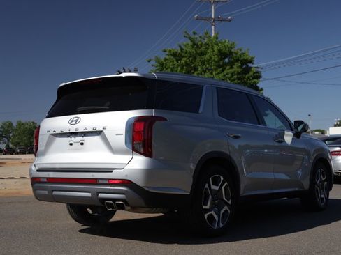 Used 2023 Hyundai Palisade Limited AWD/4WD image 5