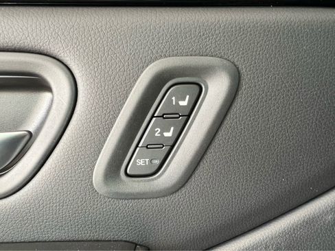 New 2025 Honda Pilot TrailSport image 16